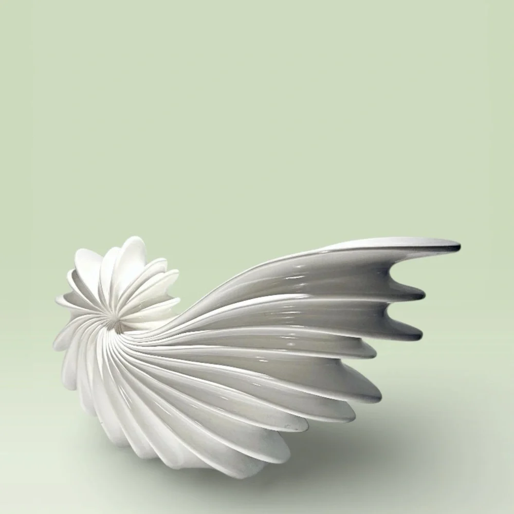 Z Gallerie Cream Off White Spiral Nautilus Vase Sculpture